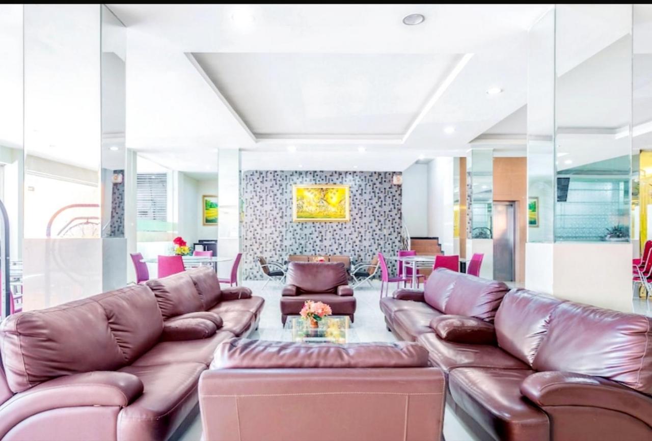 Agraha Andalas Hotel Makassar Ngoại thất bức ảnh