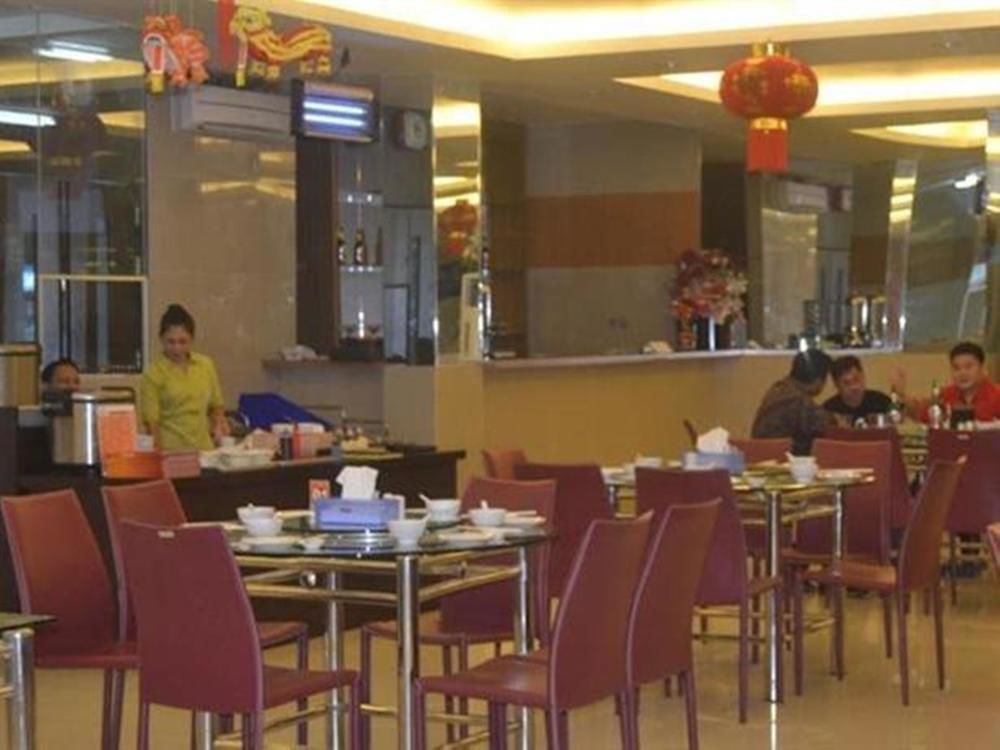 Agraha Andalas Hotel Makassar Ngoại thất bức ảnh