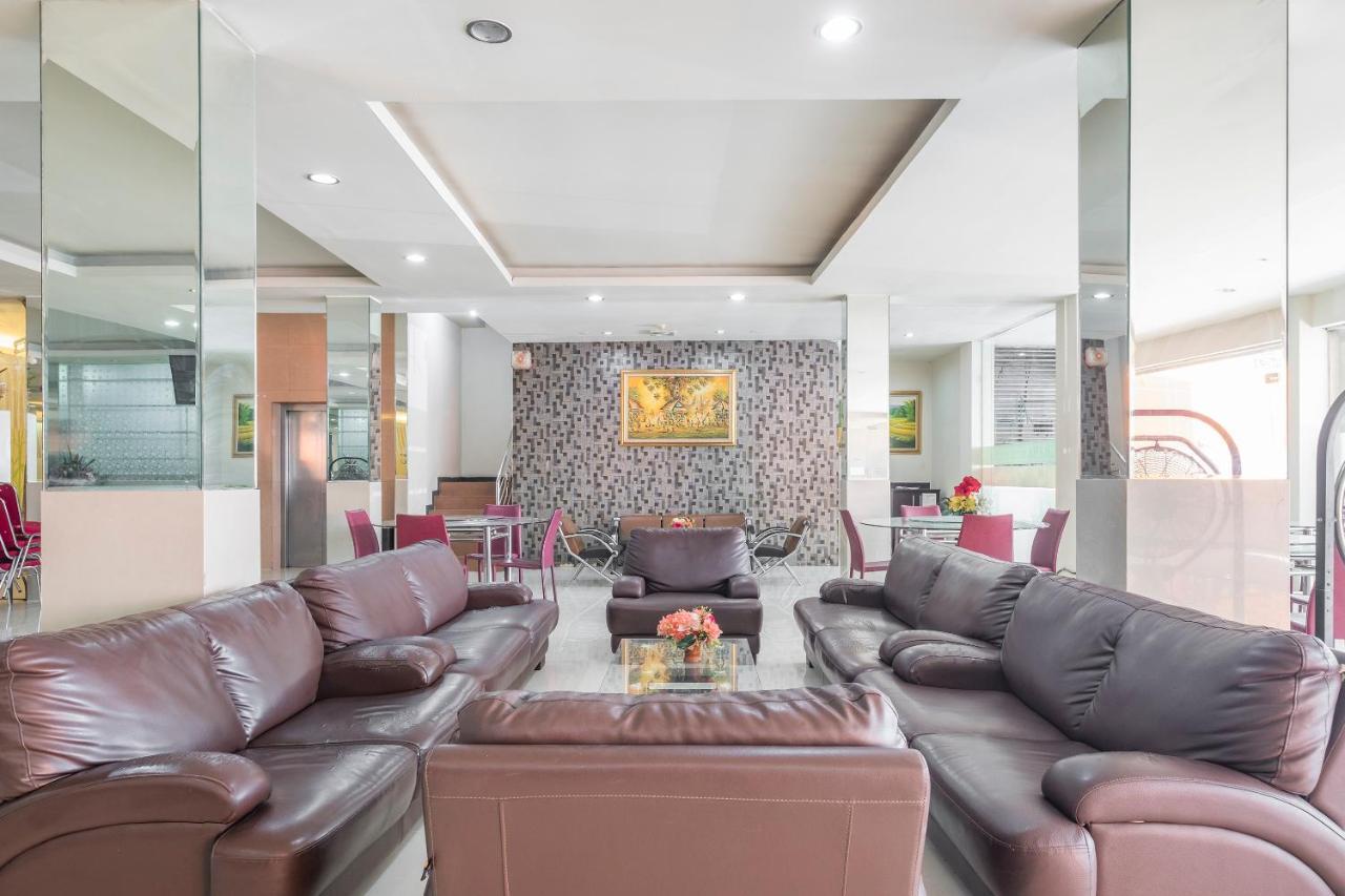 Agraha Andalas Hotel Makassar Ngoại thất bức ảnh