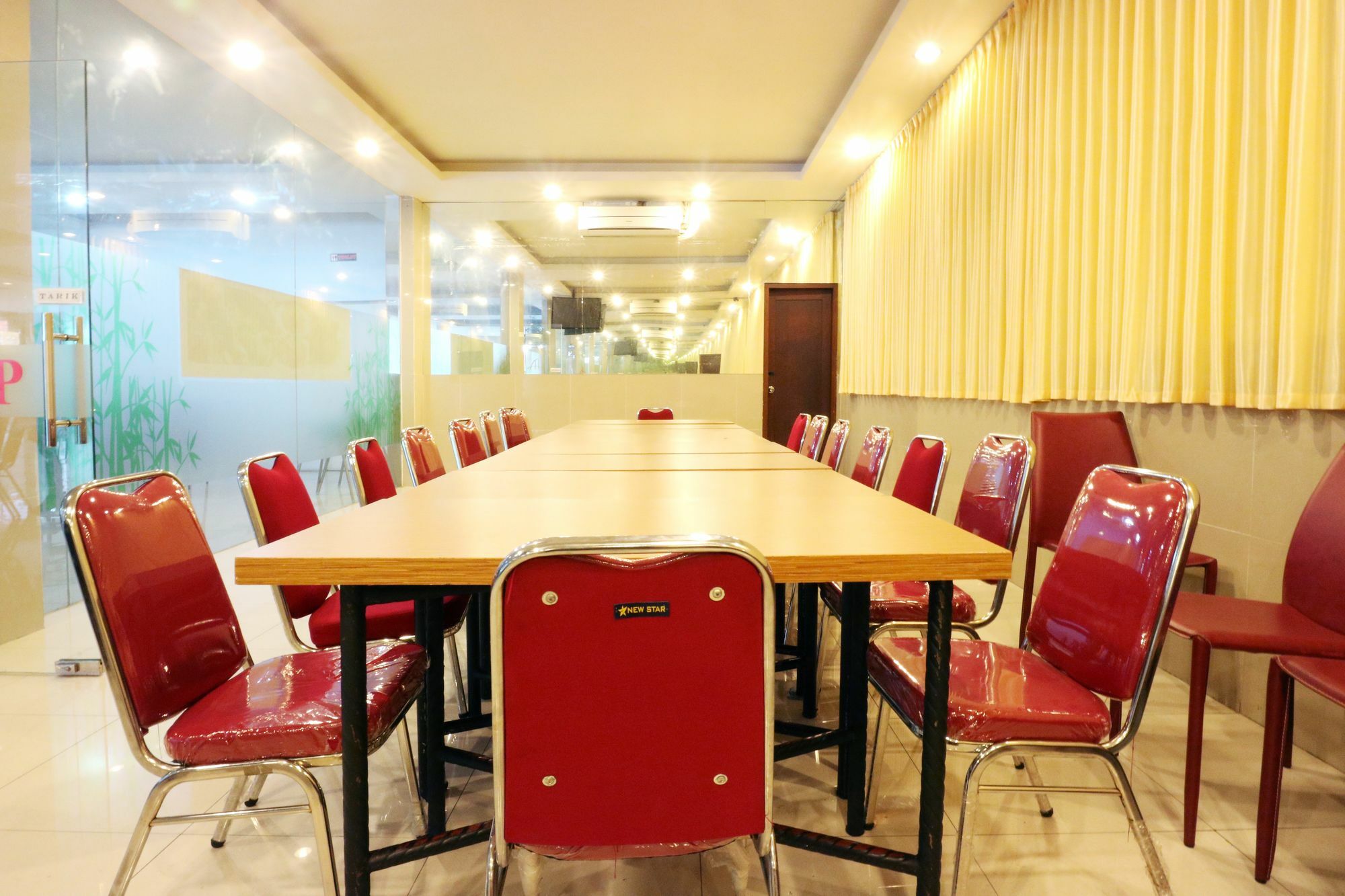 Agraha Andalas Hotel Makassar Ngoại thất bức ảnh