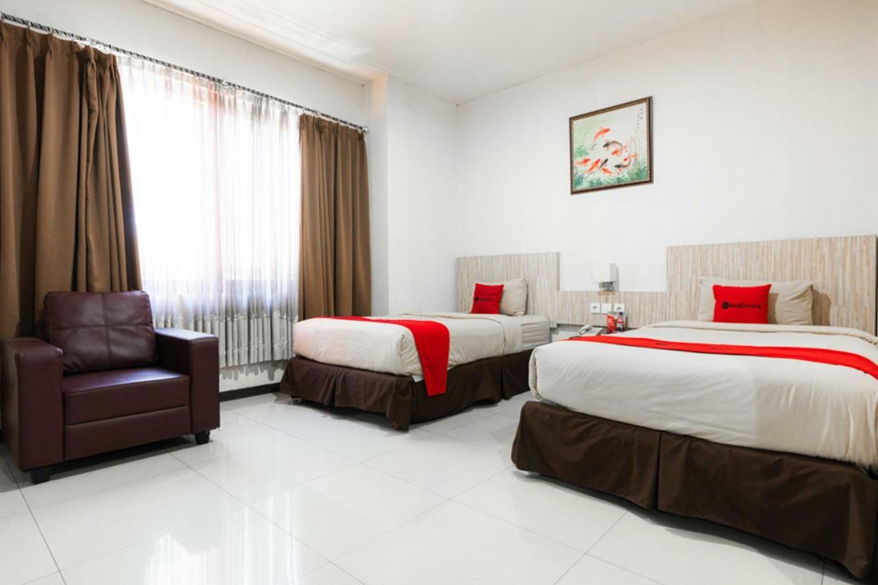 Agraha Andalas Hotel Makassar Ngoại thất bức ảnh